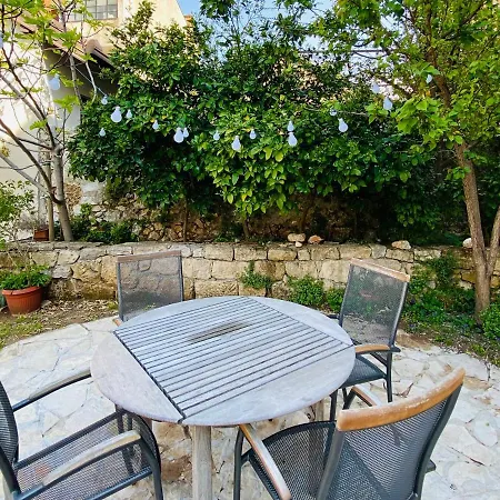 Villa Lilium Guest house